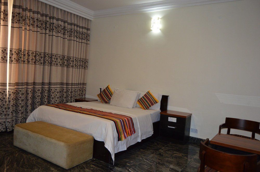 Hans Place Hotel Asokoro Extérieur photo
