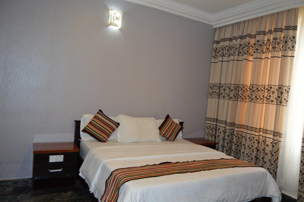 Hans Place Hotel Asokoro Extérieur photo
